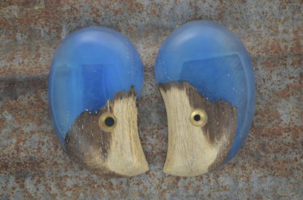 Bond arms epoxy live edge grips