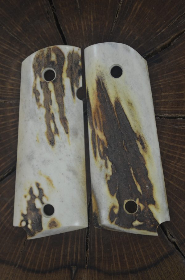 Officers model 1911 Sambar stag grips