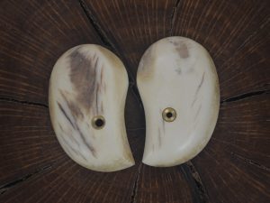 Bond Arms sun bleached stag grips