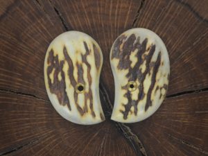 Bond Arms sambar stag grips