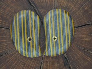 Bond arms laminated yellow/gray wood grips