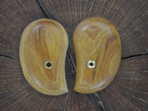 BOIS D’ARK Bond arms grips